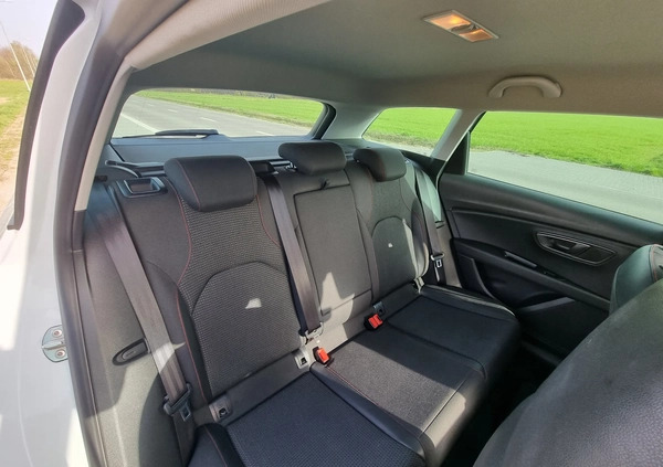 Seat Leon cena 55000 przebieg: 131900, rok produkcji 2015 z Warszawa małe 277
